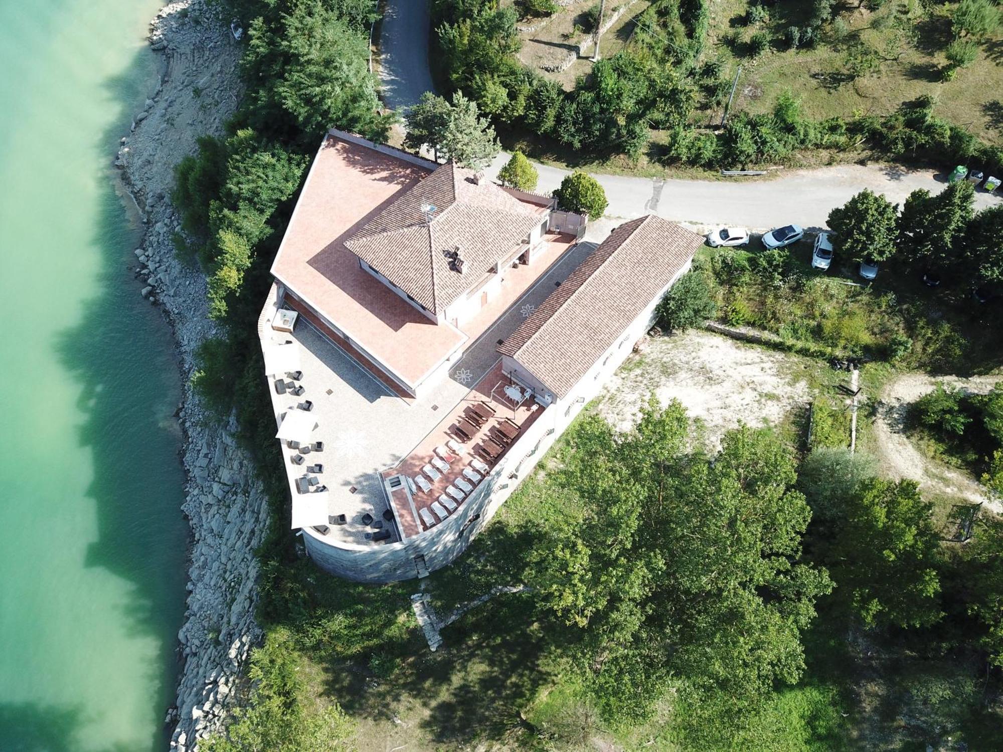 Varco Sabino Agriturismo Incantesimo Del Lago Salto מראה חיצוני תמונה